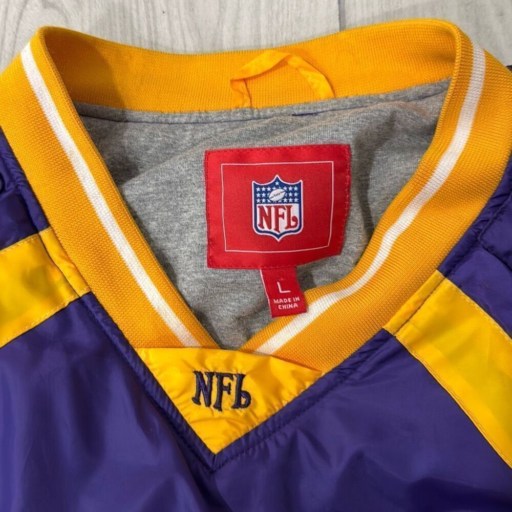 MInnesota Vikings NFL Embroidered Logo Pull Over Windbreaker Jacket Size Large E - Picture 2 of 9